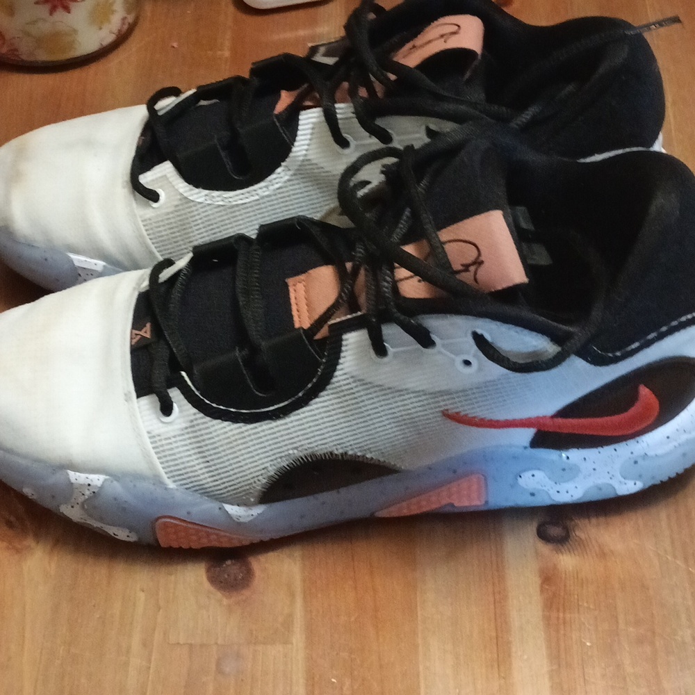 Nike PG6